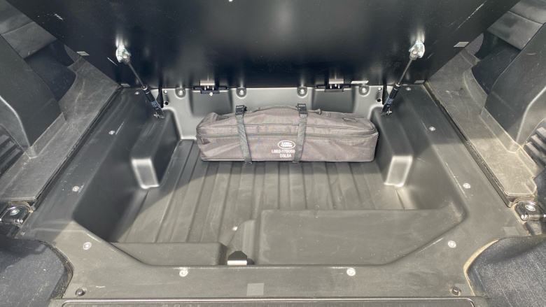 Land Rover Defender 90 Diesel 3.0 D250 Hard Top Auto